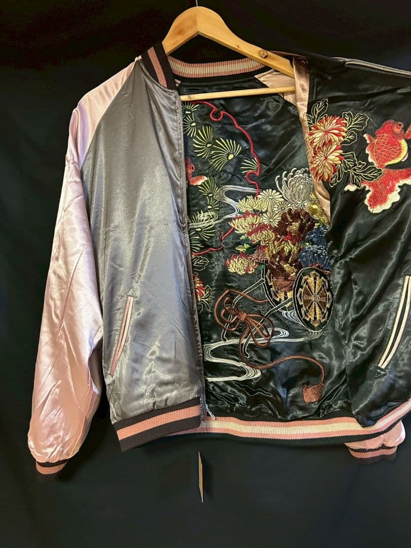 【新品タグ付き】 金魚と御所車 和柄スカジャン リバシーブル　レディースXXL