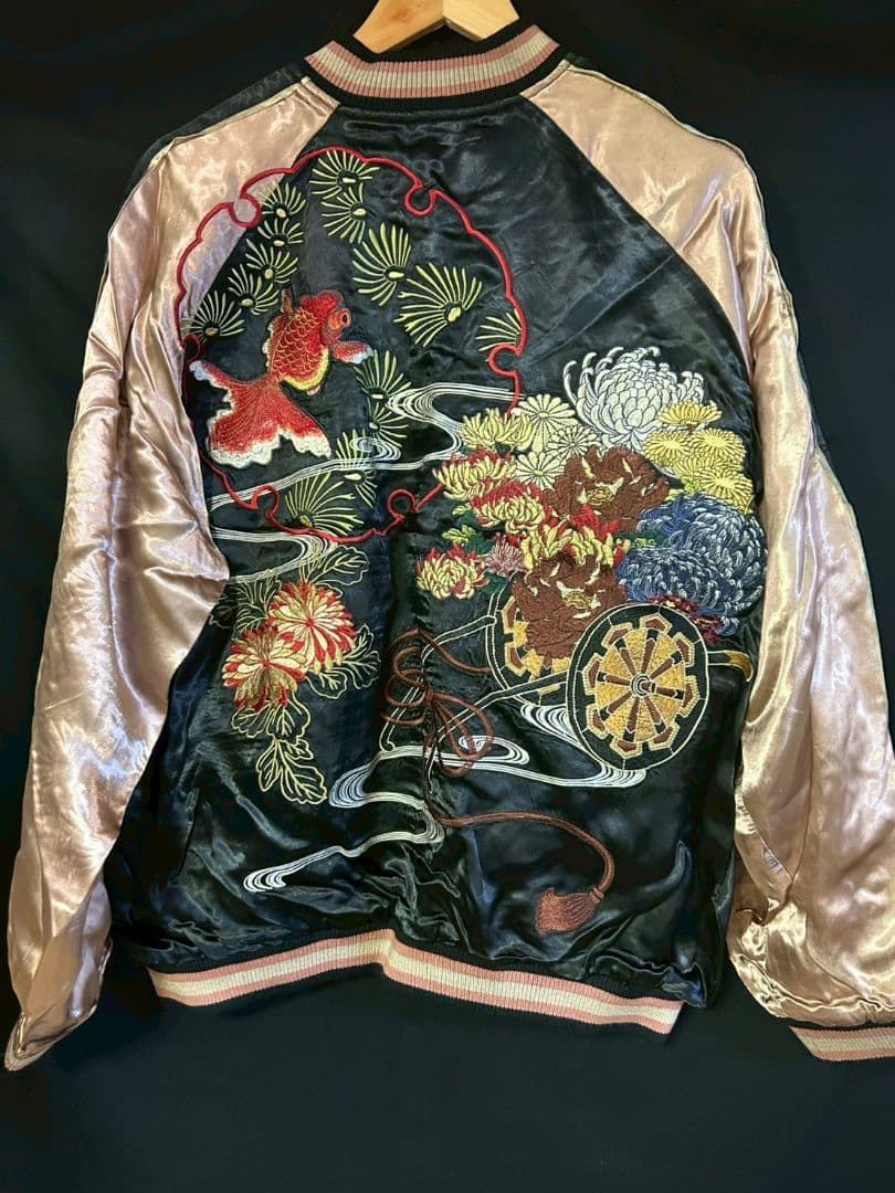 【新品タグ付き】 金魚と御所車 和柄スカジャン リバシーブル　レディースXXL