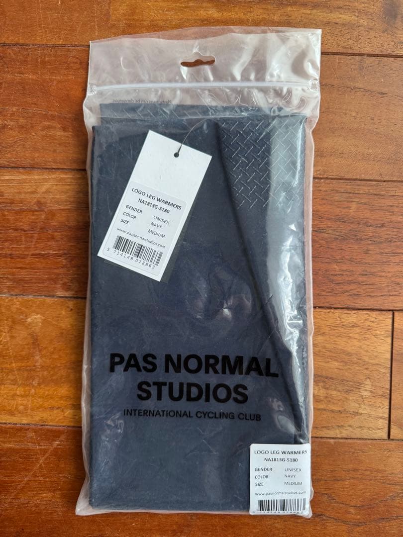 【タグ付き未使用】PAS NORMAL STUDIOS ロゴレッグウォーマー M