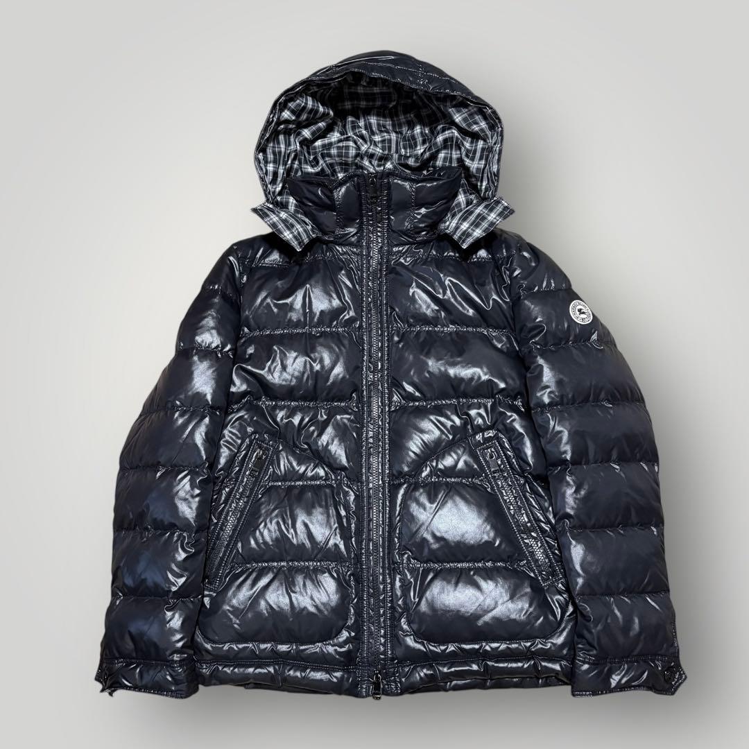 BURBERRY BLACK LABEL シャイニーブラック　ダウンジャケット