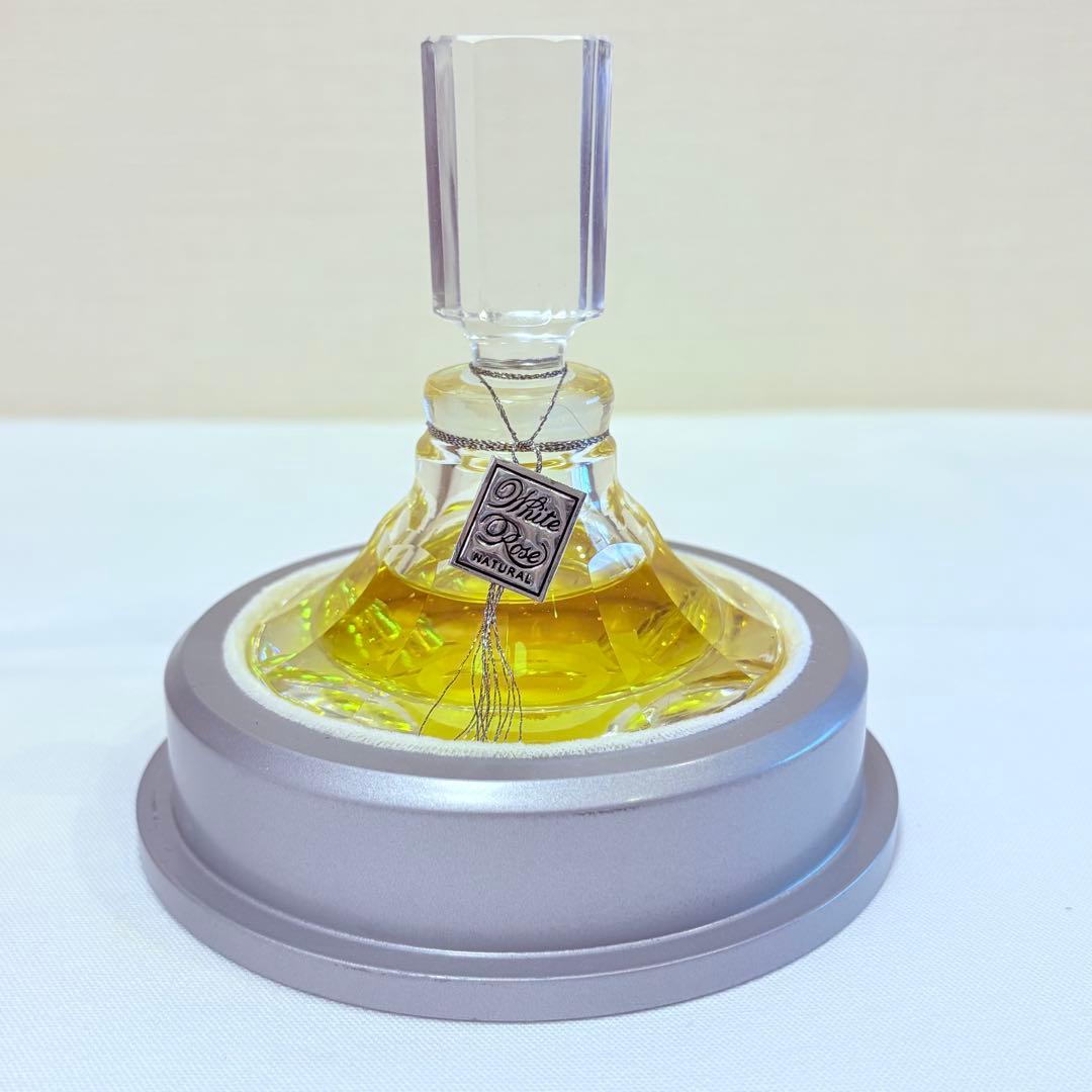新品未使用　資生堂　ホワイトローズ　ナチュラル　香水　32ml