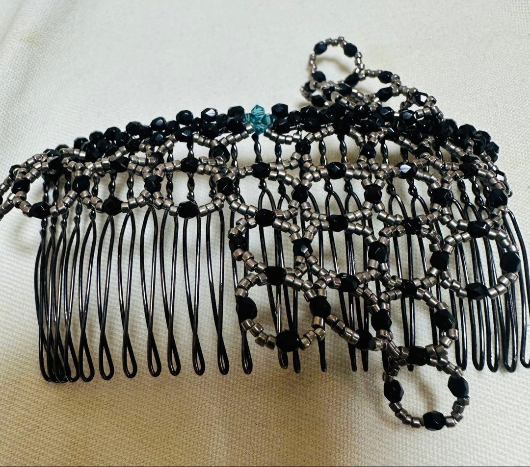 コンプレックスビス万能な年中素敵なヘアコームです。この猛暑には是非❣️