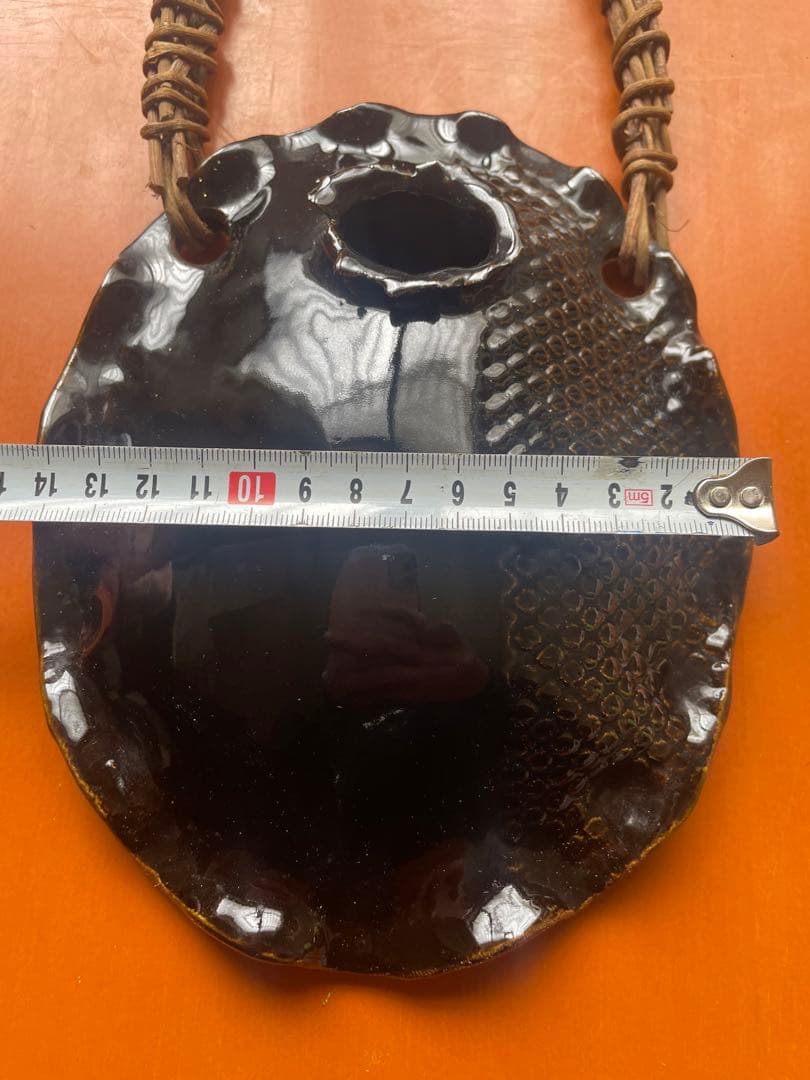 詳細不明　龍山窯　花入　壁掛け