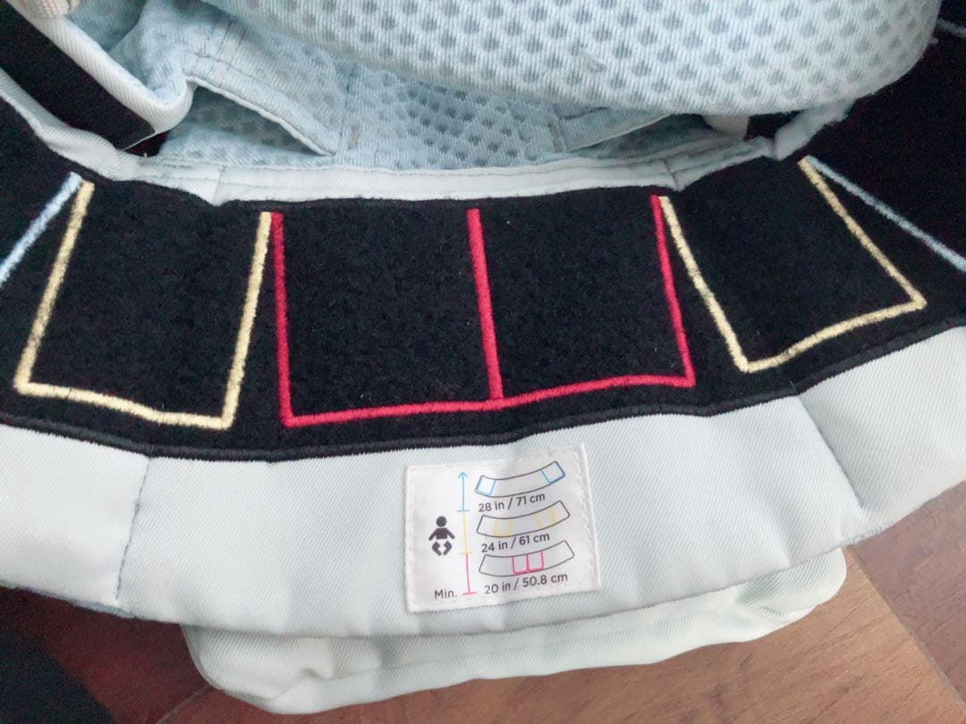 【エルゴベビー　OMNI Breeze】 抱っこ紐 （ポーチ、取扱説明書付き）