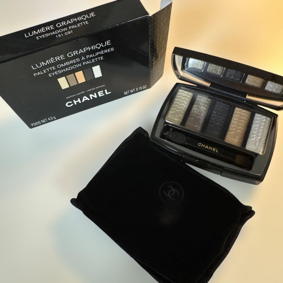限定 CHANEL LUMIÈRE GRAPHIQUE アイシャドウ パレット