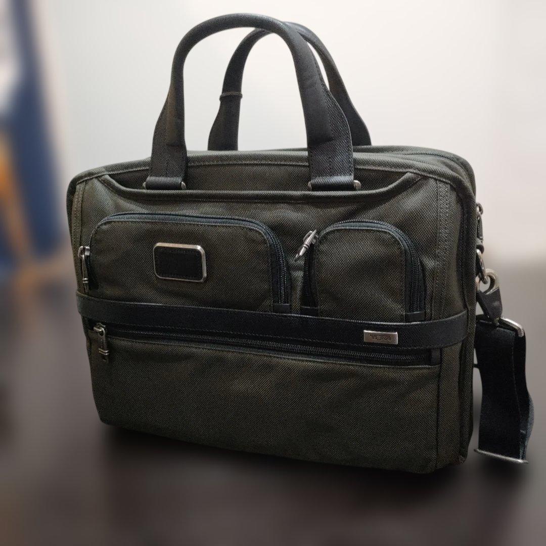 TUMIバック　026141WL2E　ほぼ未使用