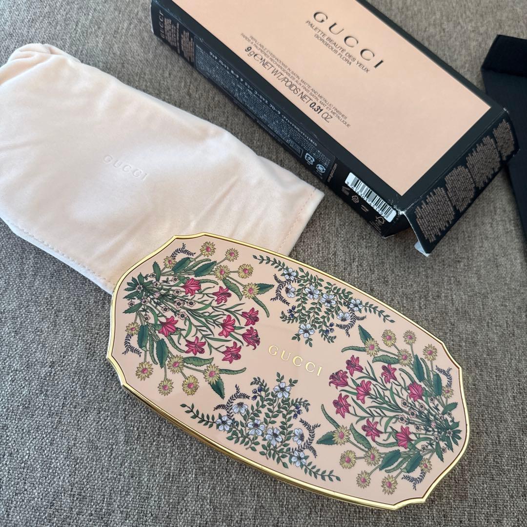 GUCCI アイシャドウパレット 10色 花柄デザイン