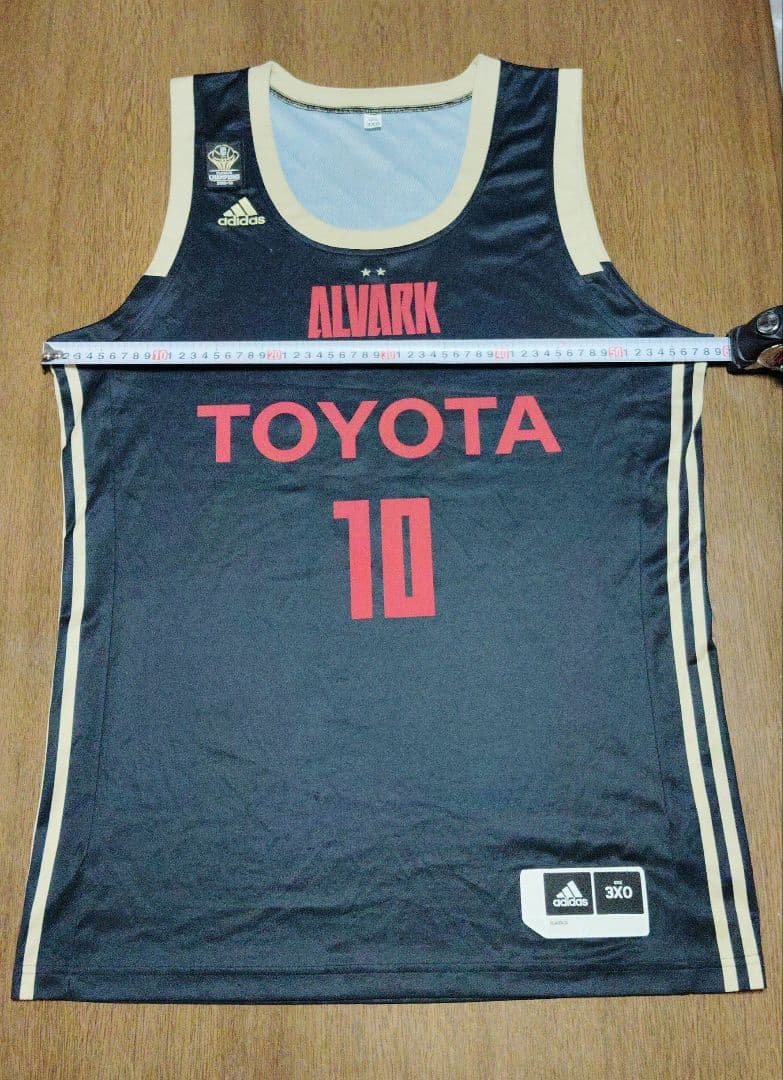 アルバルク東京 10番（ザック・バランスキー選手）　3XO