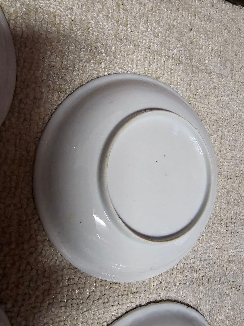 中国古美術 蔵出し品 新渡品 陽刻染付昆虫文皿 薄手 貴重な5枚組