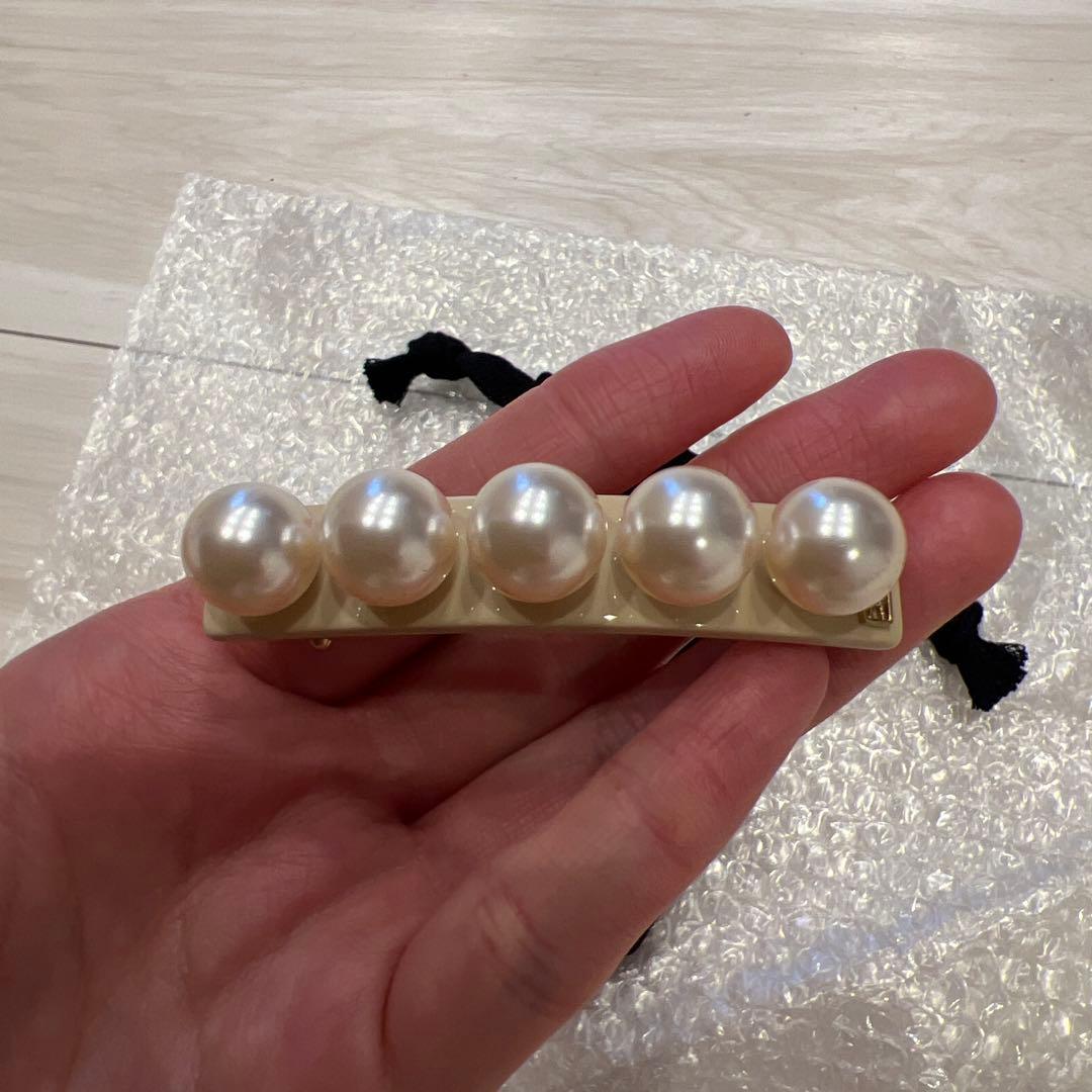 アレクサンドルドゥパリ　バレッタ　パール　6㎝　ベージュ　Sサイズ