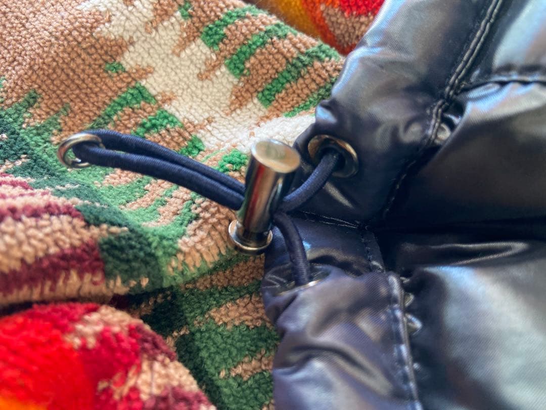 ★1月中限定値引き　モンクレール　エベレスト　廃盤　ビッグロゴ　ネイビー　L