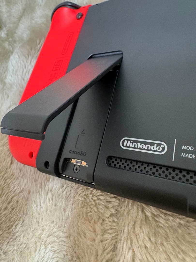 【美品】Nintendo Switch ニンテンドースイッチ 本体 ケース付き