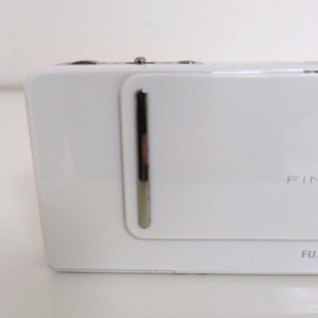 FUJIFILM FINEPIX Z300 ホワイト　デジタルカメラ充電器つき