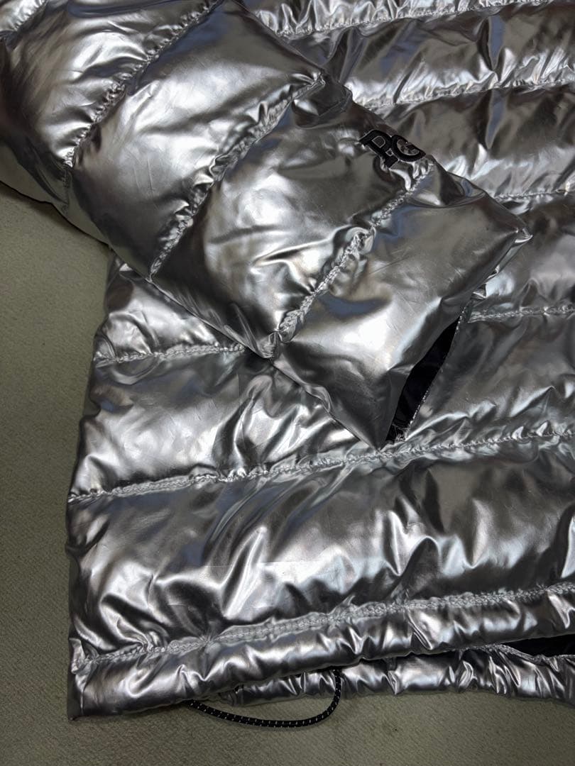 （ダンディ）パーリーゲイツ、プラチナシルバー、ダブルジップダウンジャケット