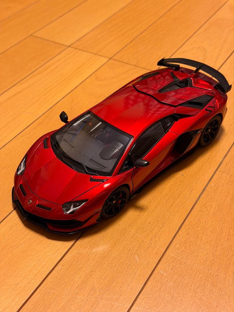 Lamborghini Aventator 1/18 モデルカー