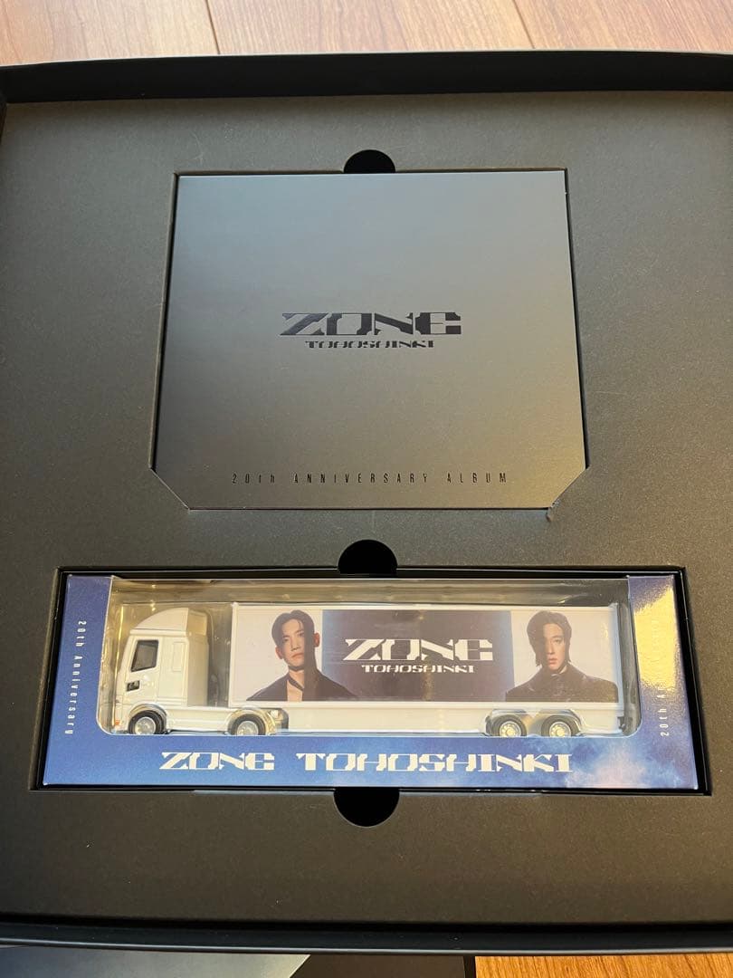 東方神起 20th ALBUM「ZONE」初回限定超豪華盤
