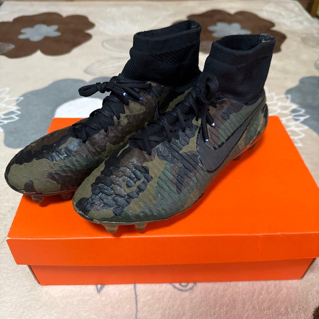 マジスタオブラ　fg 26.0cm