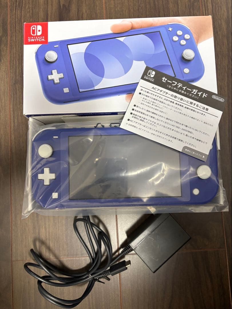 Nintendo Switch Lite ブルー本体　のりめんたい