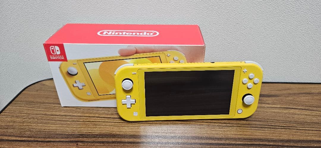 Nintendo Switch Lite 本体イエロー 箱 充電器付き