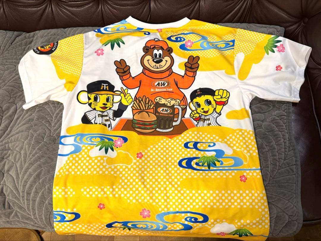 阪神タイガース 2024沖縄 キャンプ Tシャツ A&W 限定コラボLサイズ