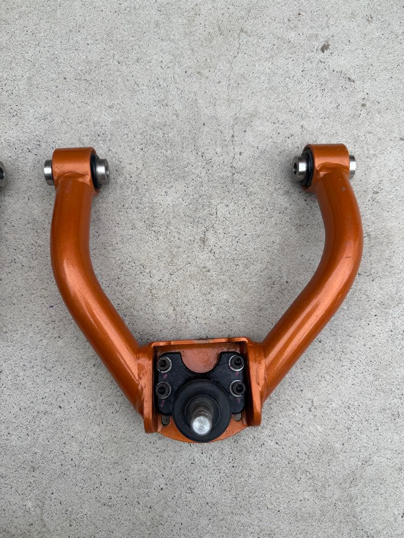 18クラウン　スキッドレーシング　アッパーアーム