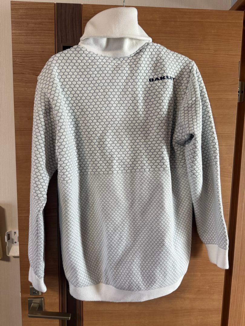 Oakley ホワイト キルティングジャケット
