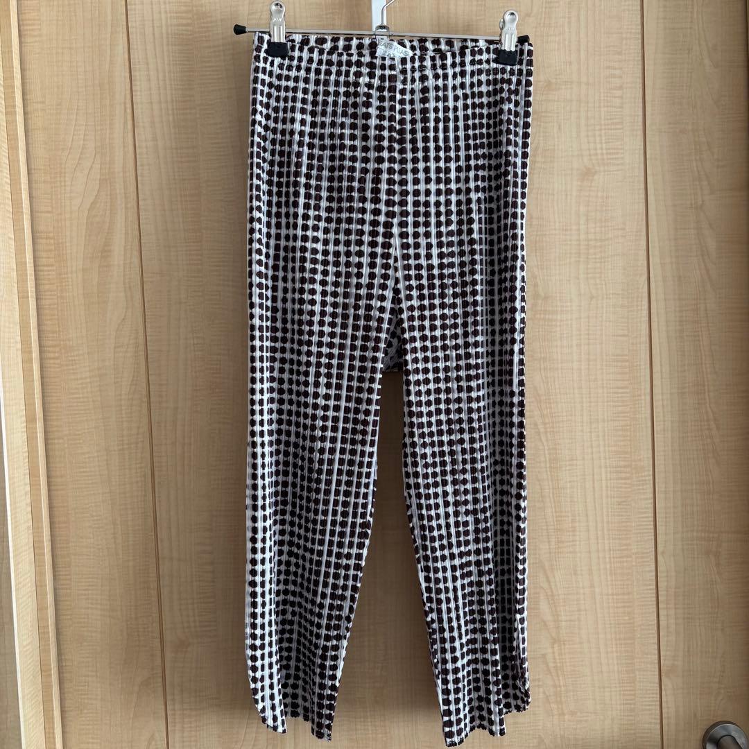 PLEATS PLEASE ドット柄ストレートパンツ サイズ3