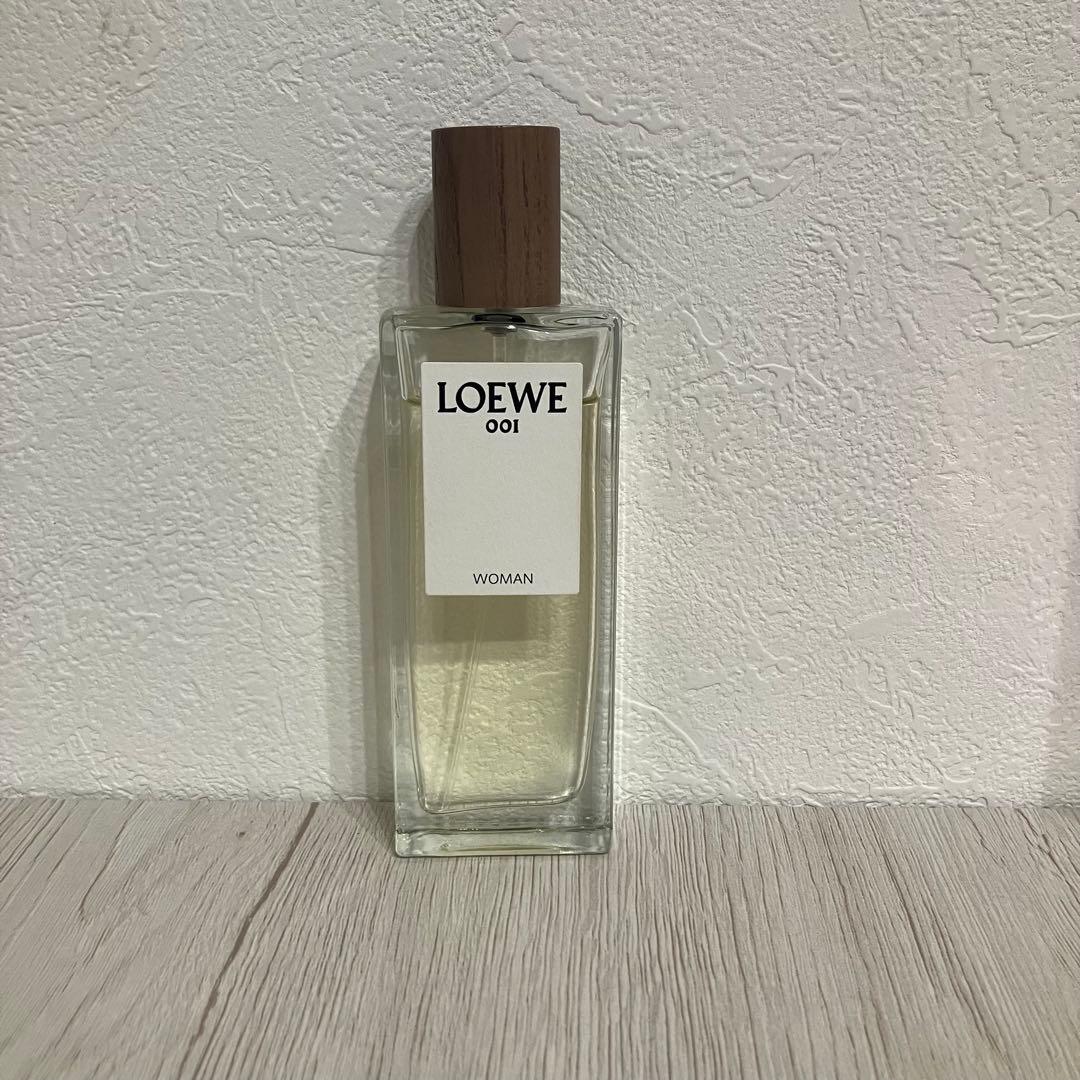 LOEWE 001 WOMAN 香水 箱入り