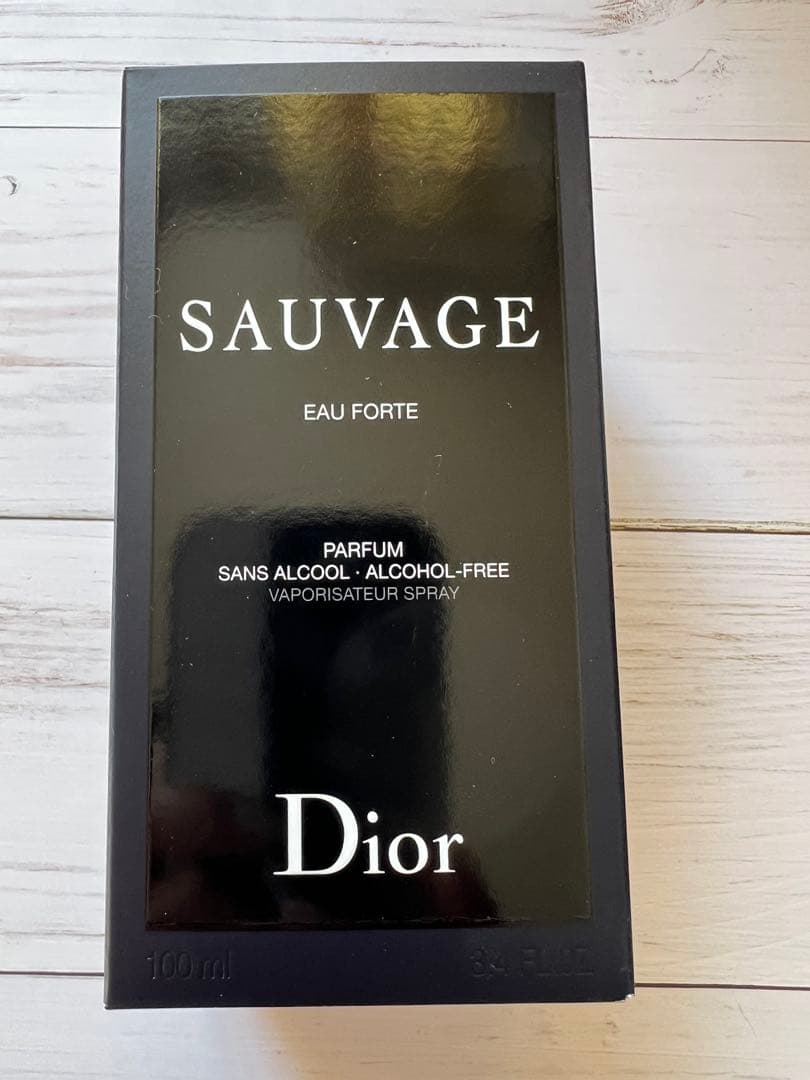【新品未使用】Dior SAUVAGE オー フォルト