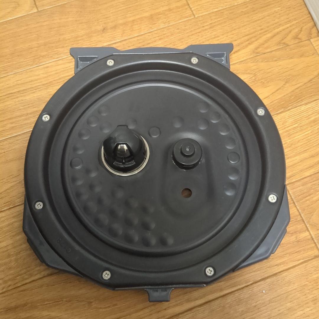 ZOJIRUSHI 象印 5.5合 極め炊き圧力IH炊飯器 NP-ZG10