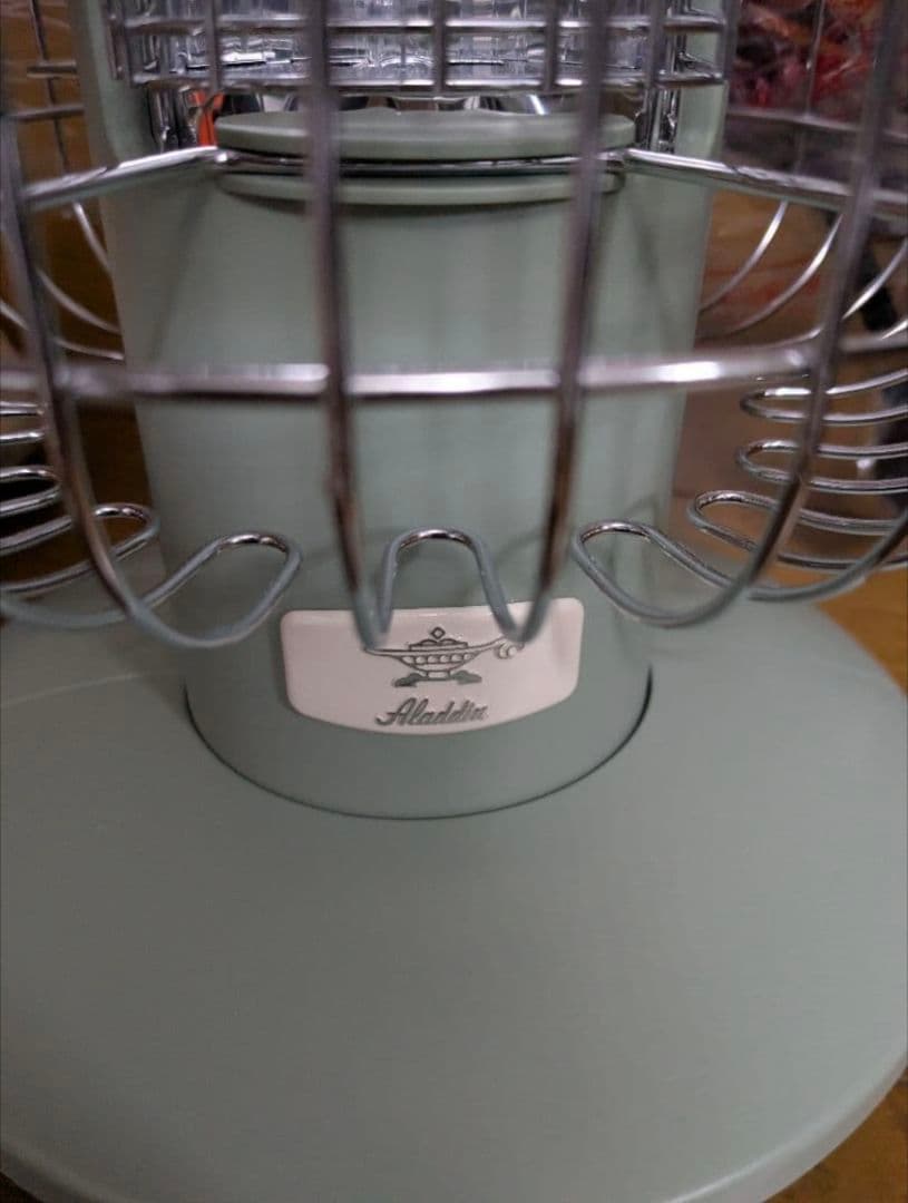 Aladdin アラジン　遠赤グラファイトヒーター　2024年製