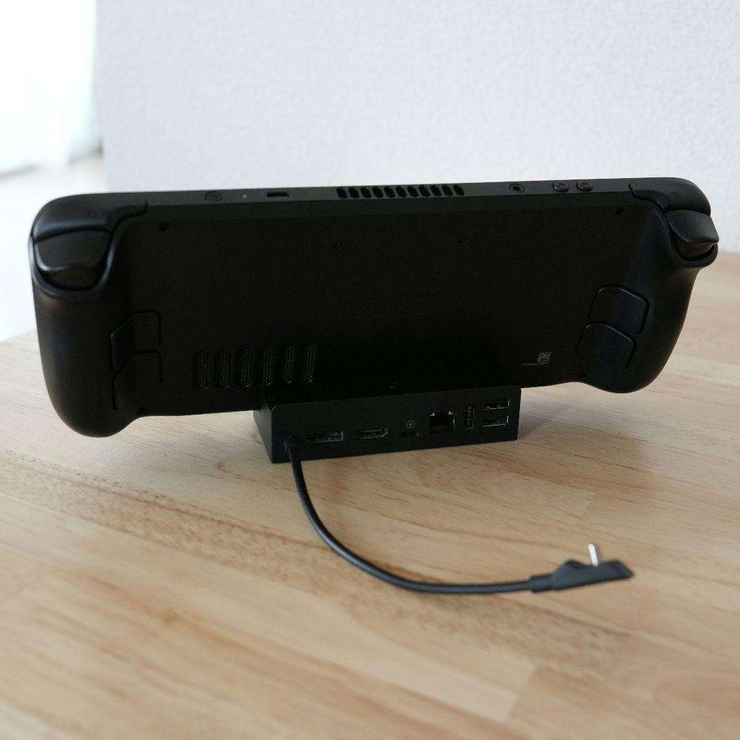 SteamDeck 256GB LCD（Docking Station付き）