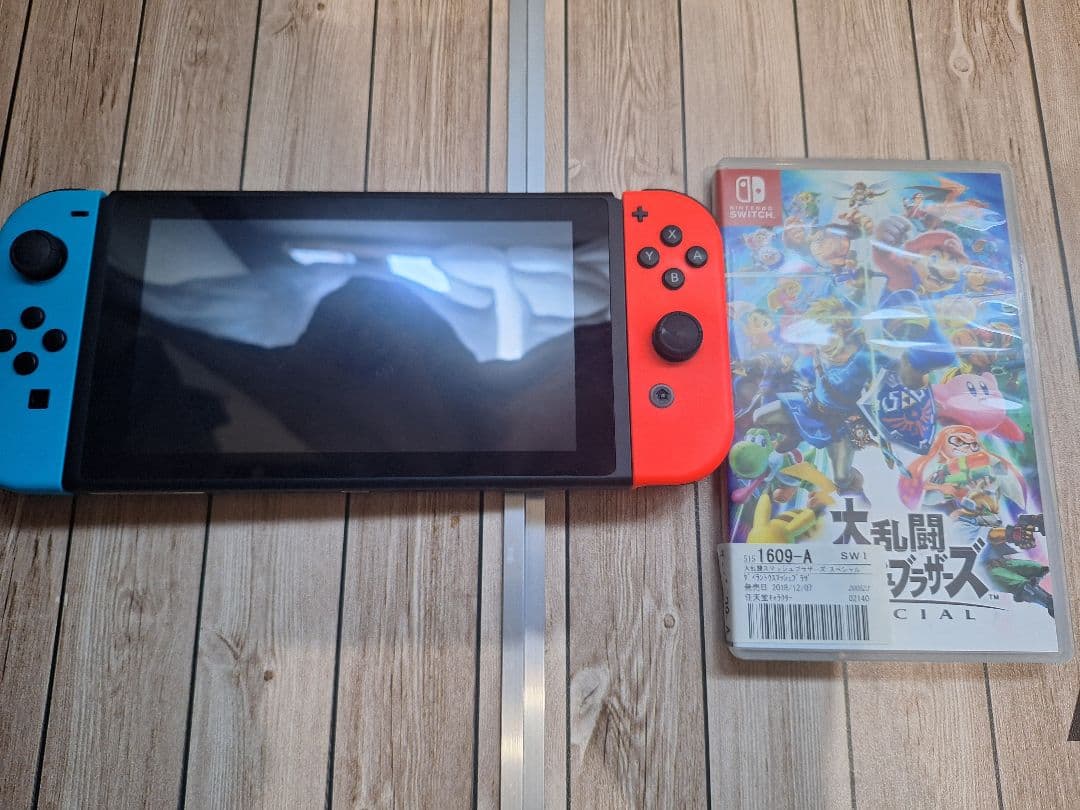 Nintendo Switch 赤青の本体とスマブラのセット