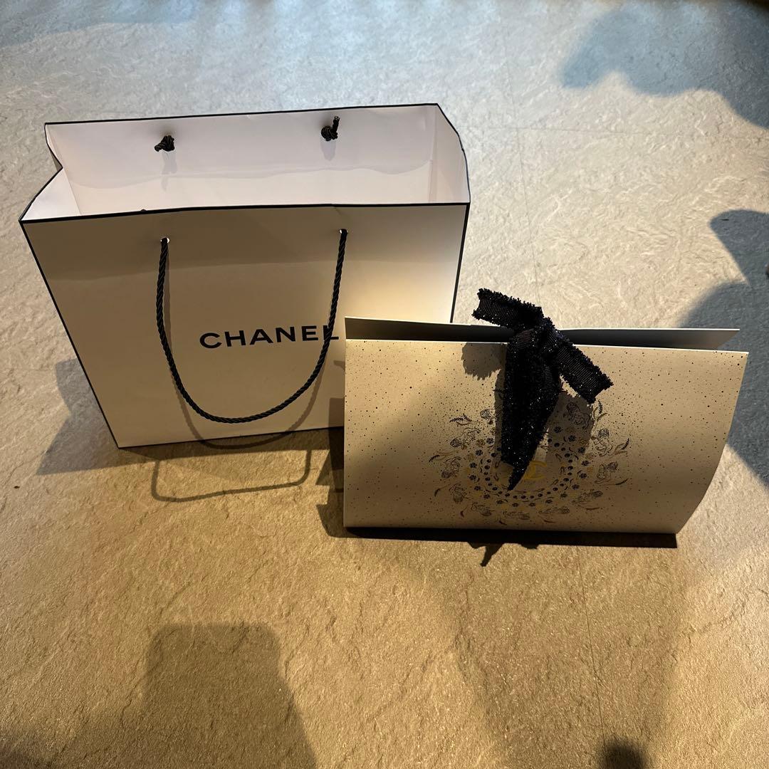 CHANEL ポーチ付 クリスマス コフレ 2025 リップ&ネイルセット