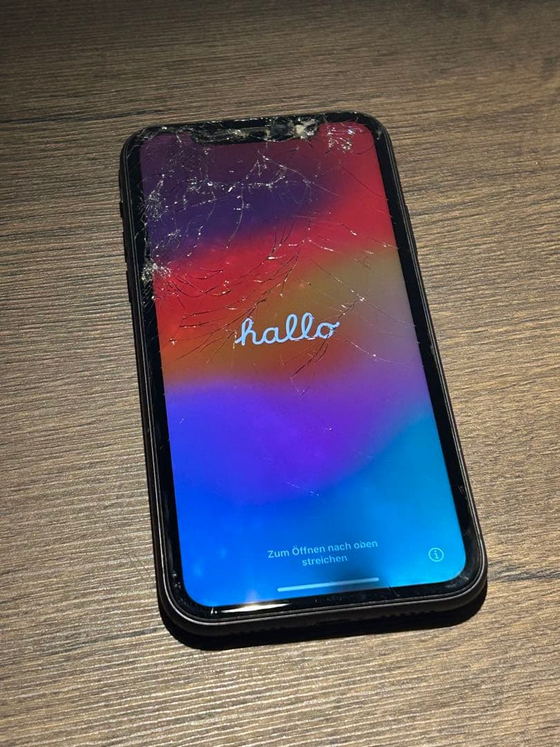 iPhone 11 64GB ブラック　本体のみ