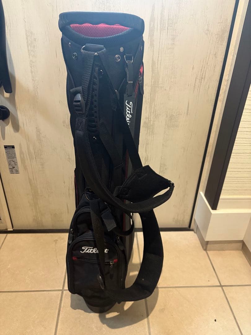 【美品】Titleist 軽量スタンドキャディバッグ ブラック