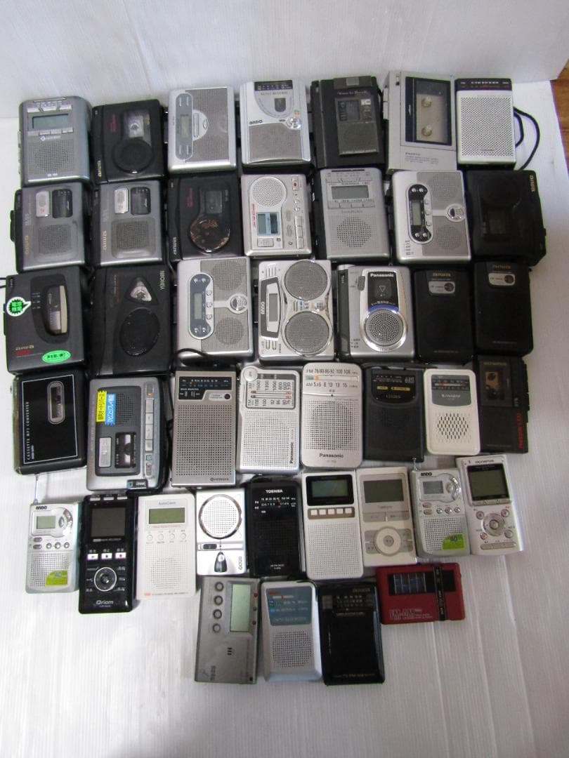 T0576 ポータブルカセットプレーヤー (42セット)ジャンク