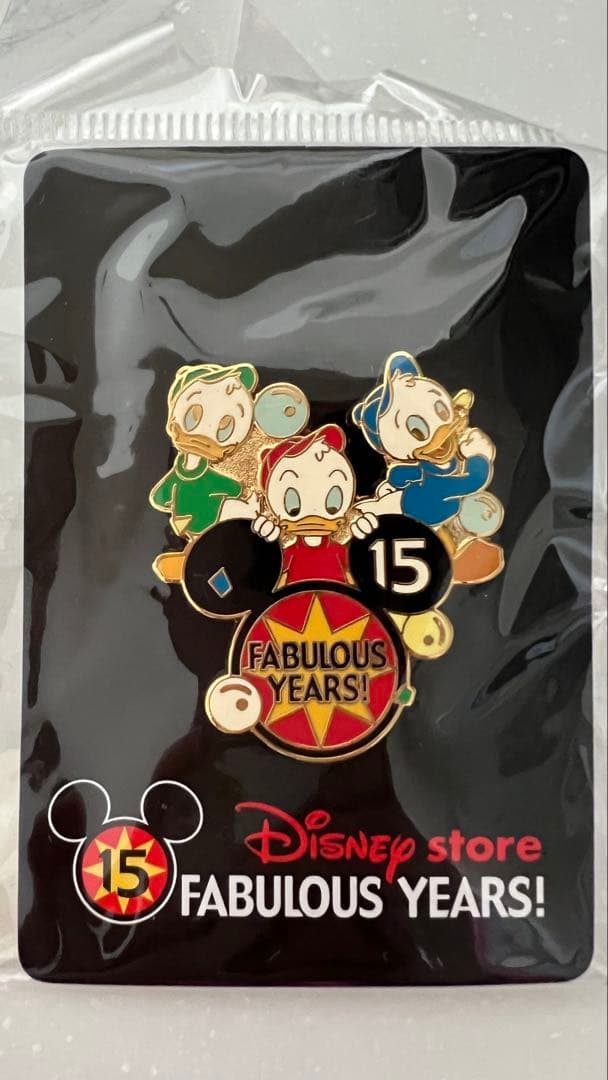 【限定】ディズニーストア15周年 ピンバッジ11点セット 新品未開封コレクション