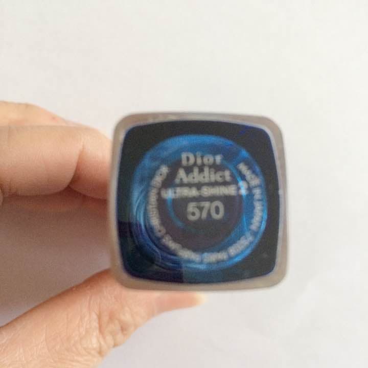 売り切れました    ディオール アディクト 口紅