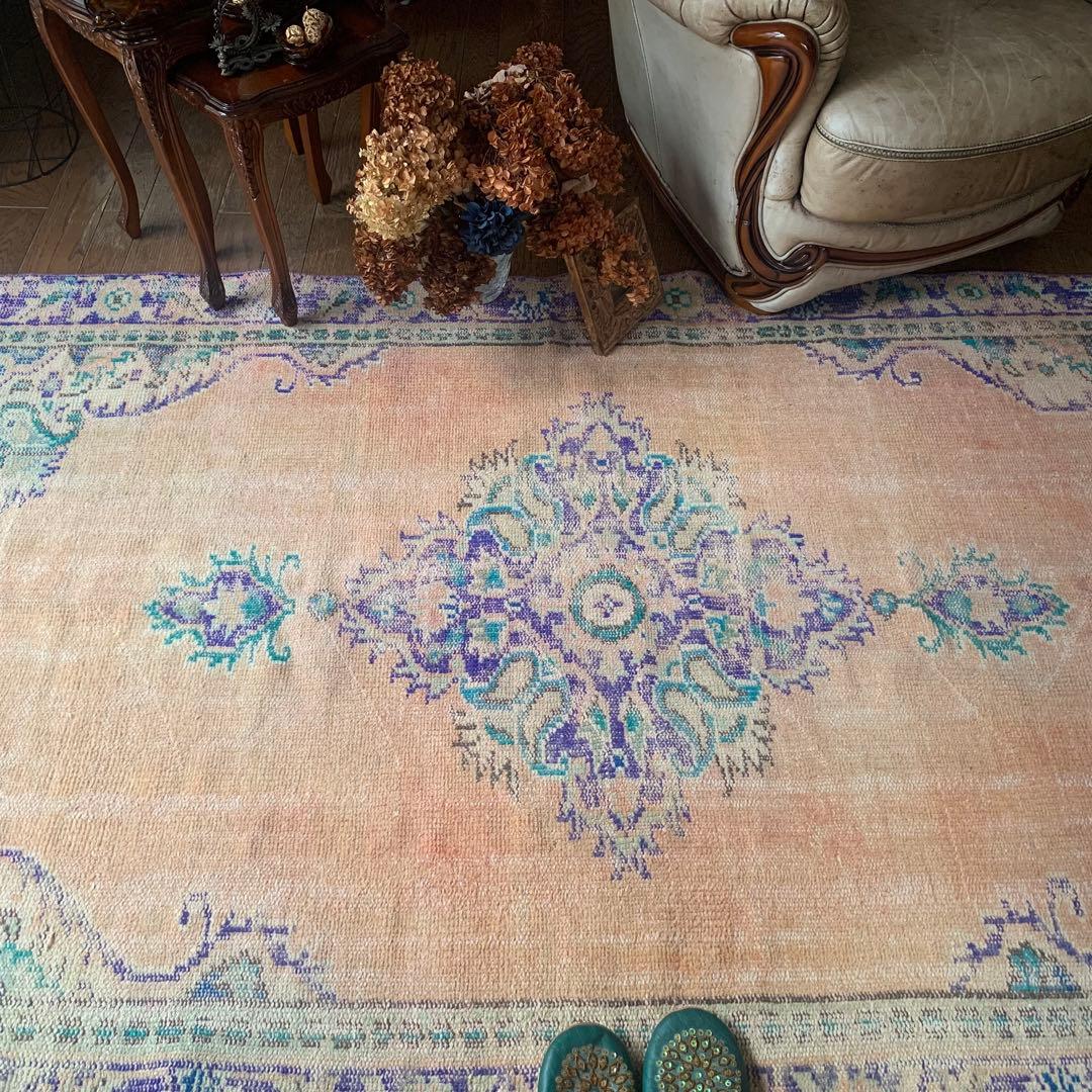 大判　トルコヴィンテージラグ　239×138 オーバーダイ　ペールオレンジ