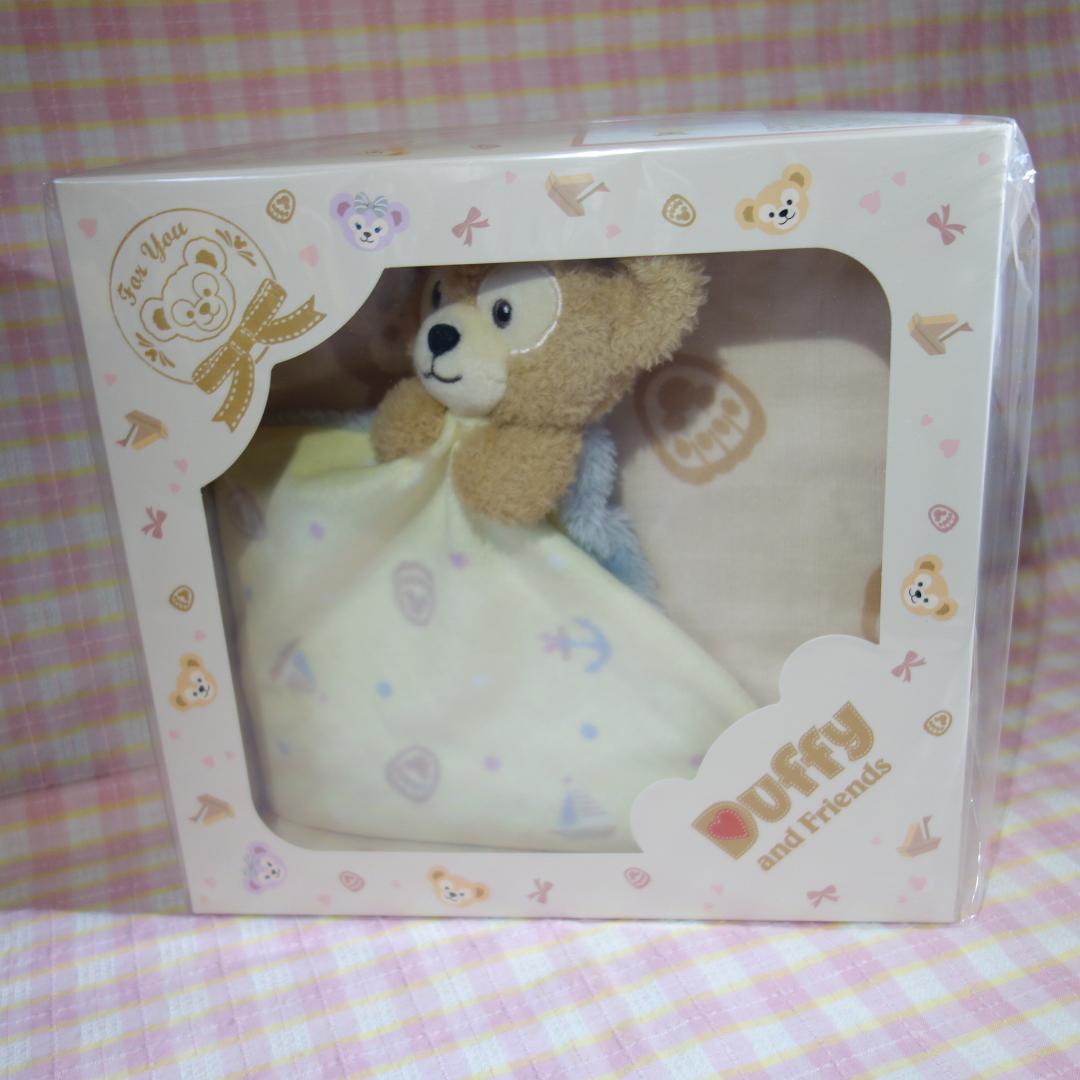 〇 / ダッフィー ベビーギフトセット / ショッパー付 / ガーゼケット 他