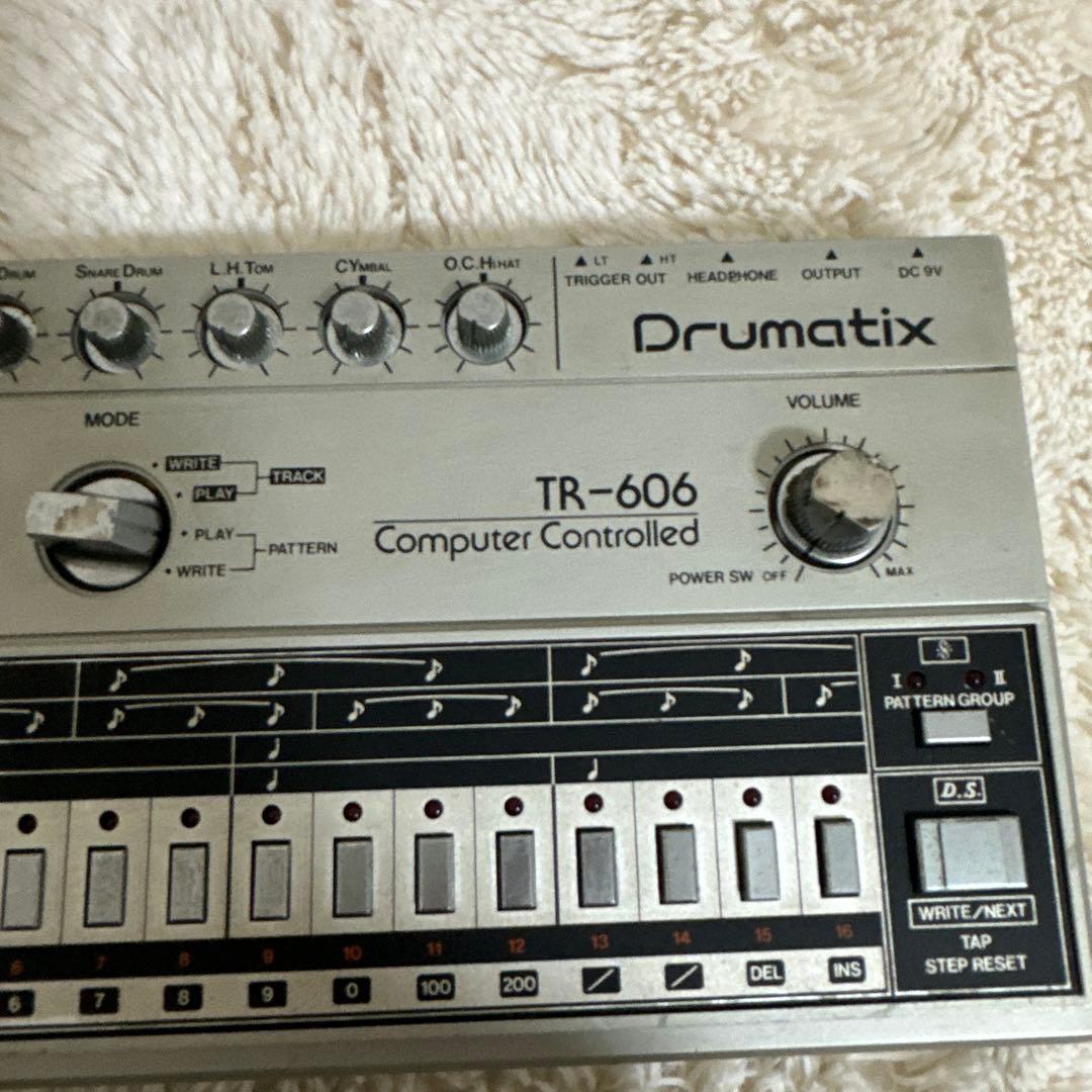 Roland TR-606 ドラムマシン モジュラーシンセサイザー