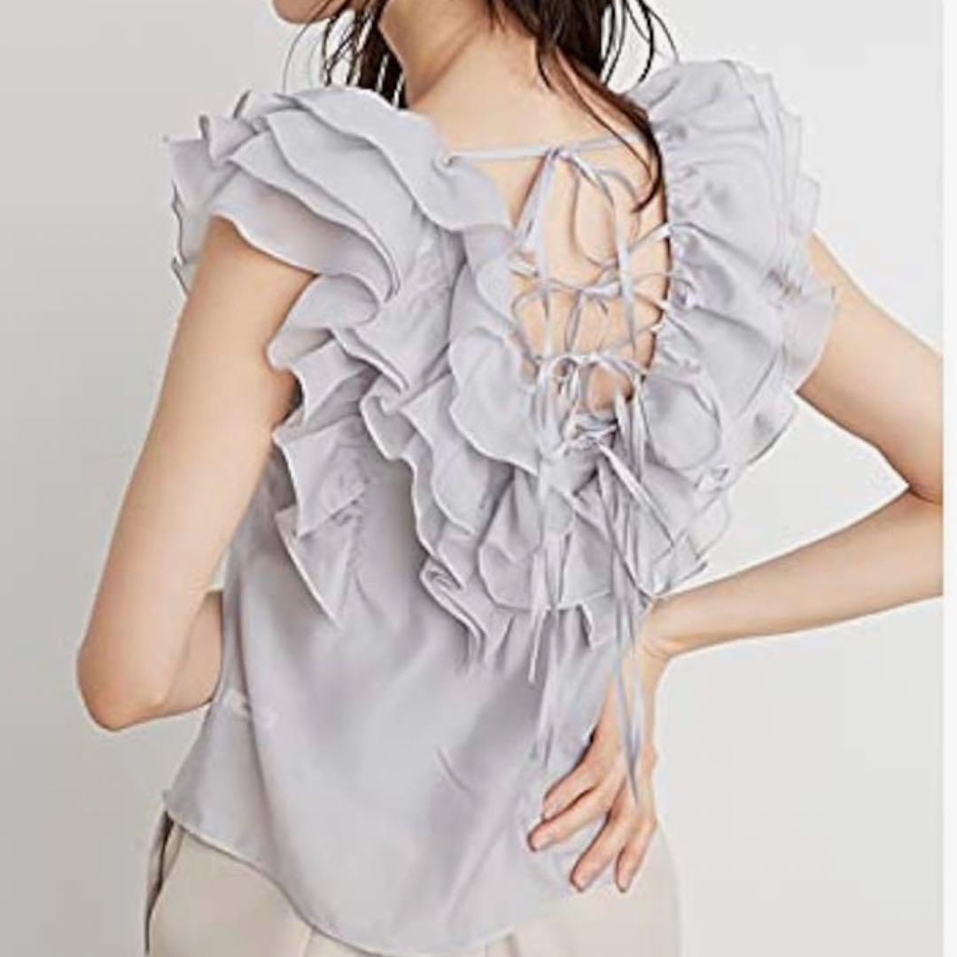 snidel スナイデル　バックデザインフリルブラウス　ノースリーブブラウス