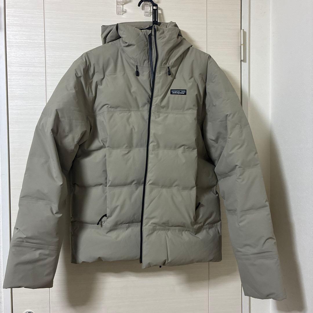 patagonia ベージュ ダウンジャケット M