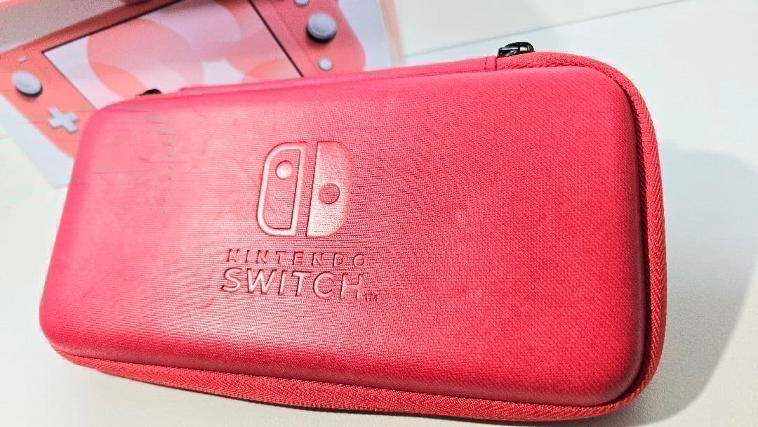 Nintendo Switch Lite　コーラル