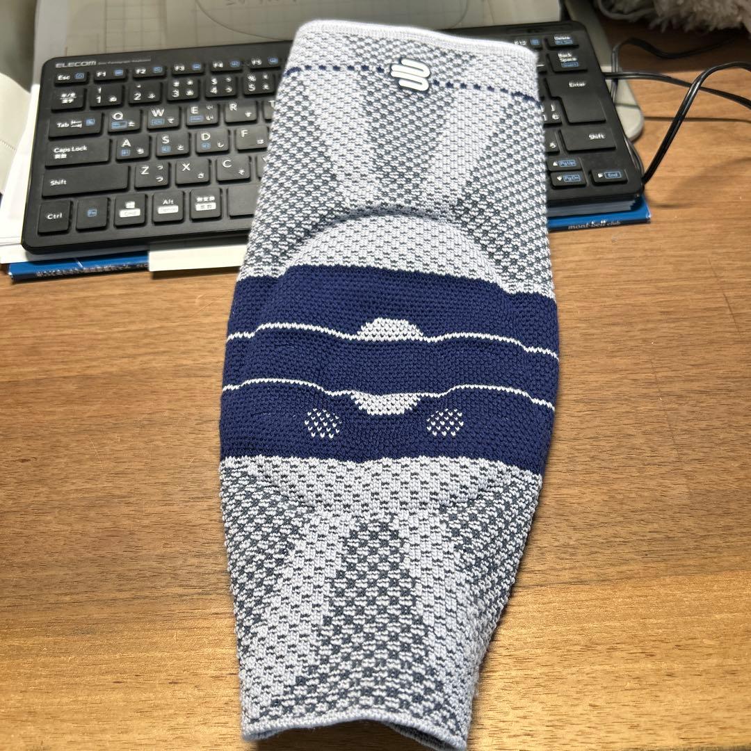 バウアーファインドゲニュトレイン GenuTrain 膝サポーター サイズ3