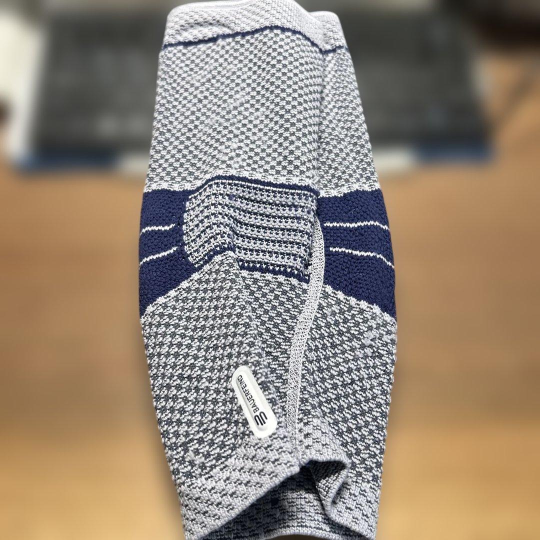 バウアーファインドゲニュトレイン GenuTrain 膝サポーター サイズ3