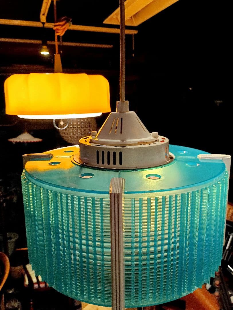 スペースエイジ　ペンダントライト　ブルー　２灯式　常夜灯　ヴィンテージ　レトロ