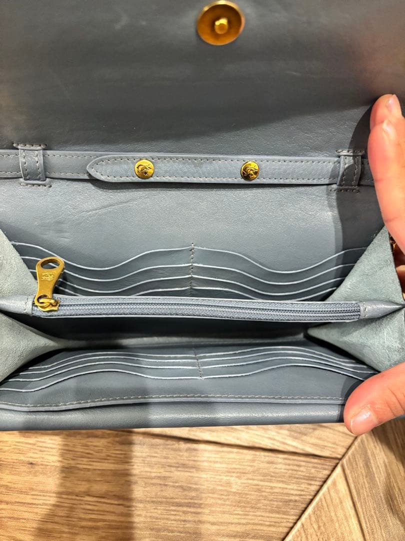 イルビゾンテ❤️お財布ショルダーほぼ未使用