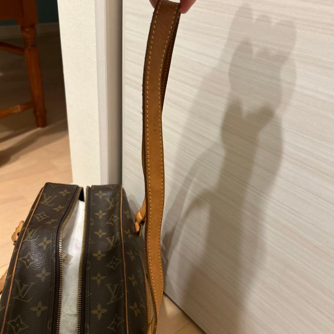 ルイ・ヴィトン モノグラム シテGM